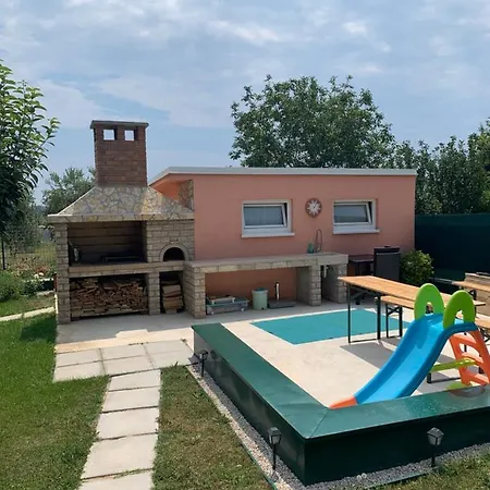Rosa Lejlighed Umag