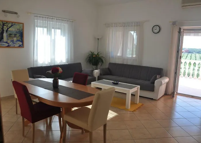 Rosa Apartment