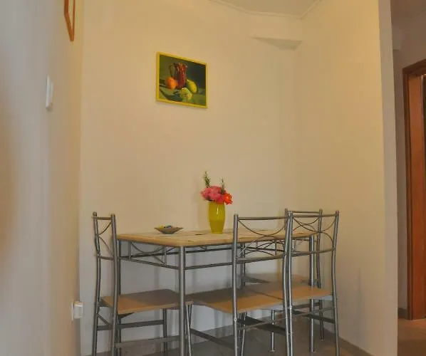 Rosa Apartment *
