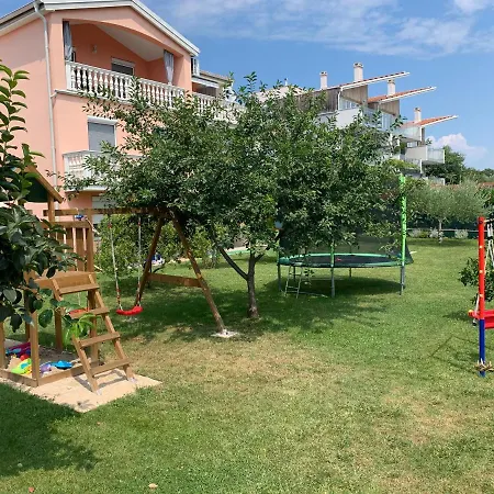 Apartment Rosa *
