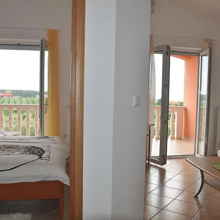 Rosa Apartment *
